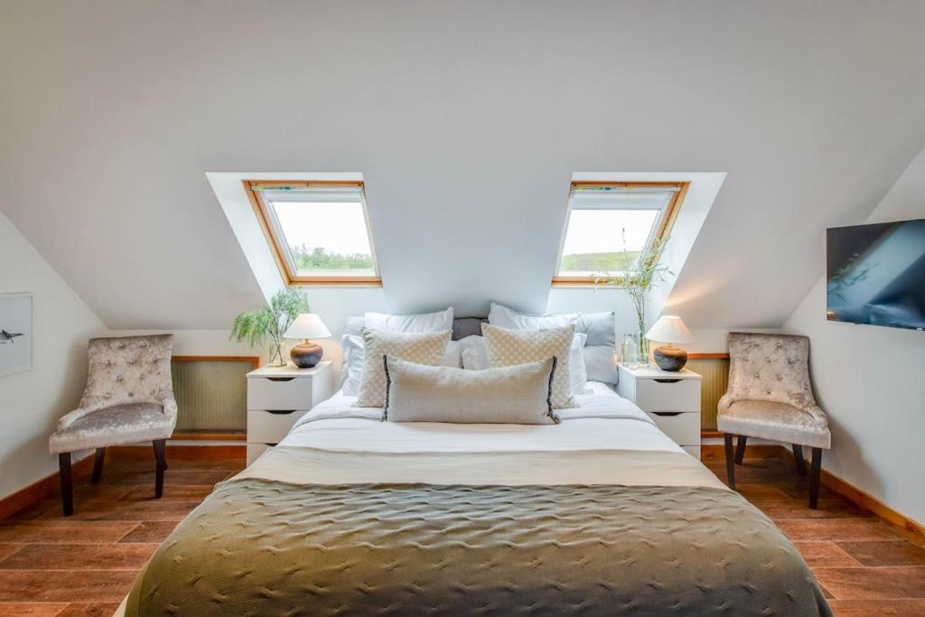 Ferienwohnung The Lookout At Cloatley Meadow Hankerton Exterior foto