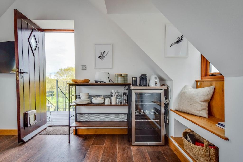 Ferienwohnung The Lookout At Cloatley Meadow Hankerton Exterior foto