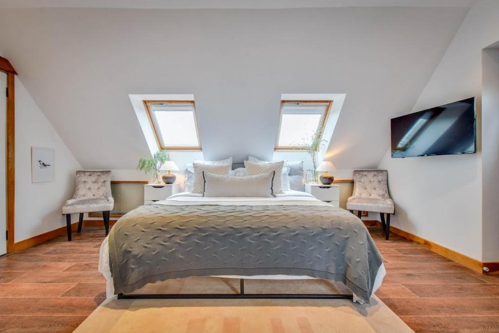 Ferienwohnung The Lookout At Cloatley Meadow Hankerton Exterior foto